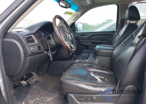 2013 GMC Yukon Xl 1500 Denali из США, поврежденный, VIN 1GKS2MEF4DR308334